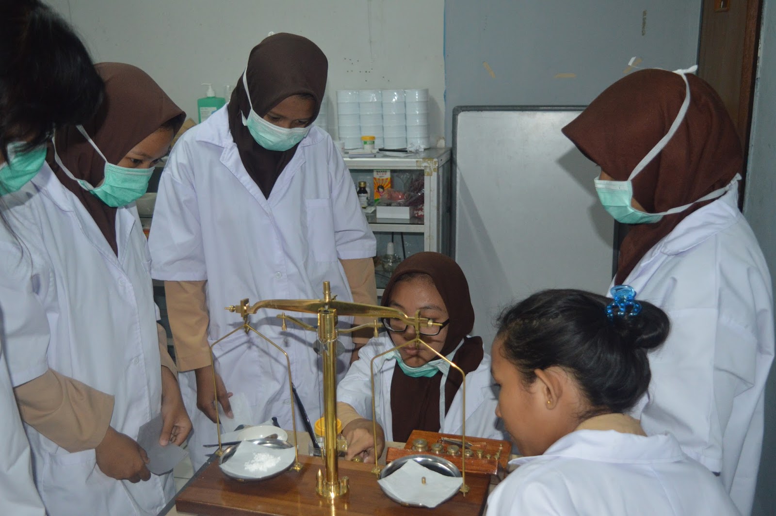 You are currently viewing Peran Jurusan Farmasi Meningkatkan Layanan Kesehatan